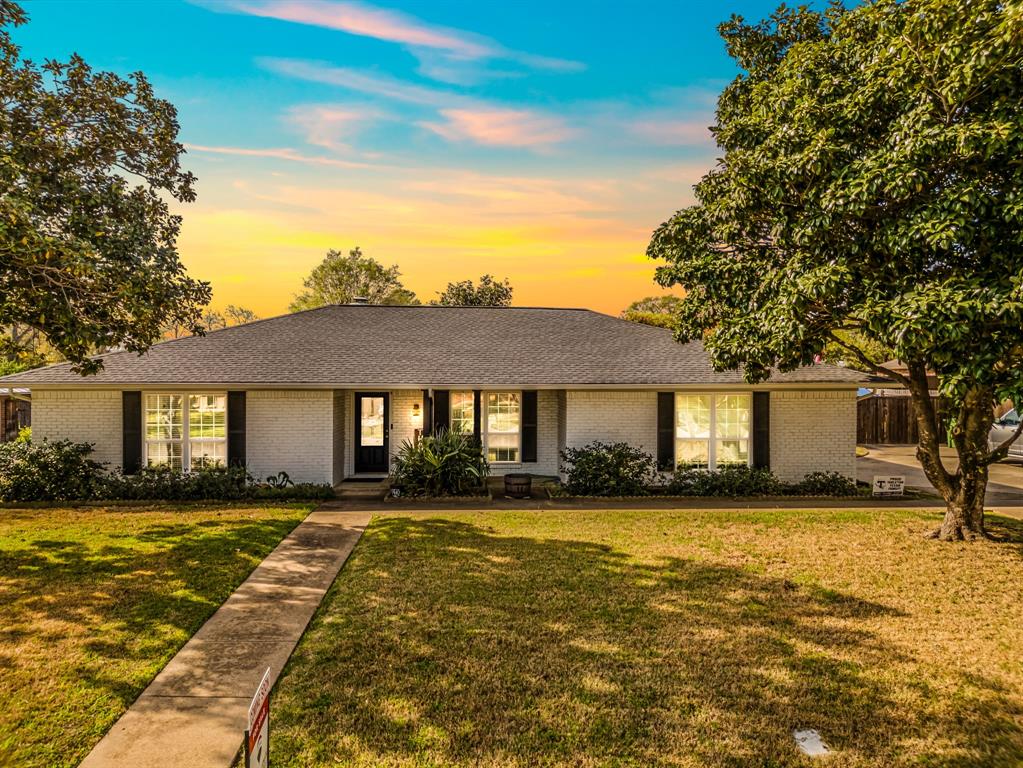 146 Village Estates Drive Property Photo