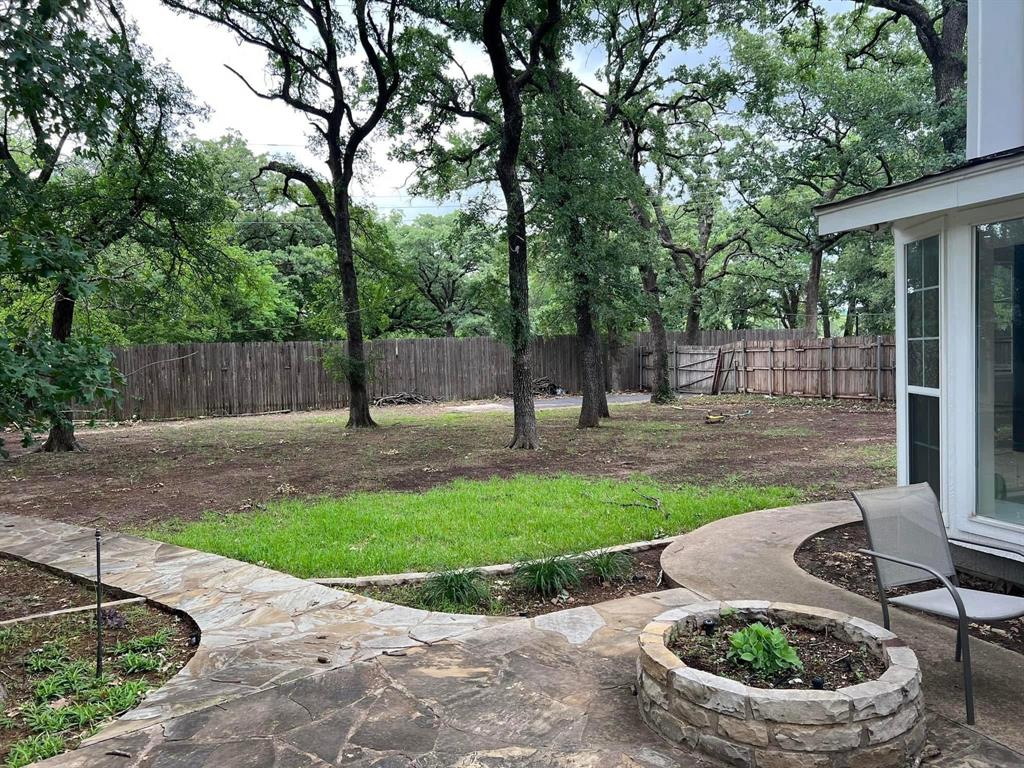 5702 Teasley Lane Property Photo 16