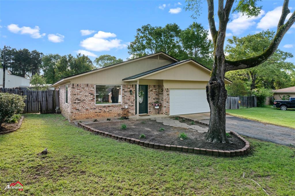 2530 Mayes Lane Property Photo