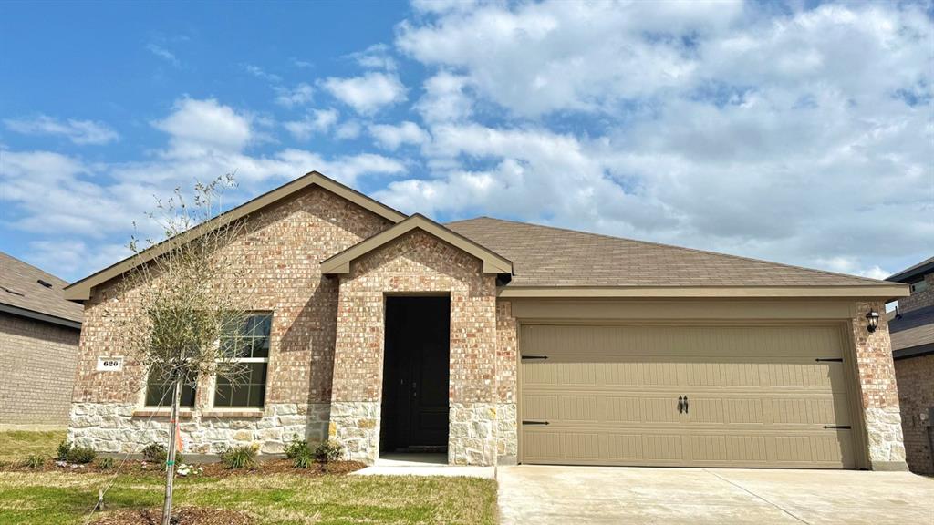 620 Willow Drive Property Photo