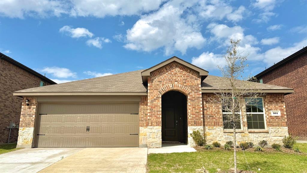 901 Riverbrook Lane Property Photo