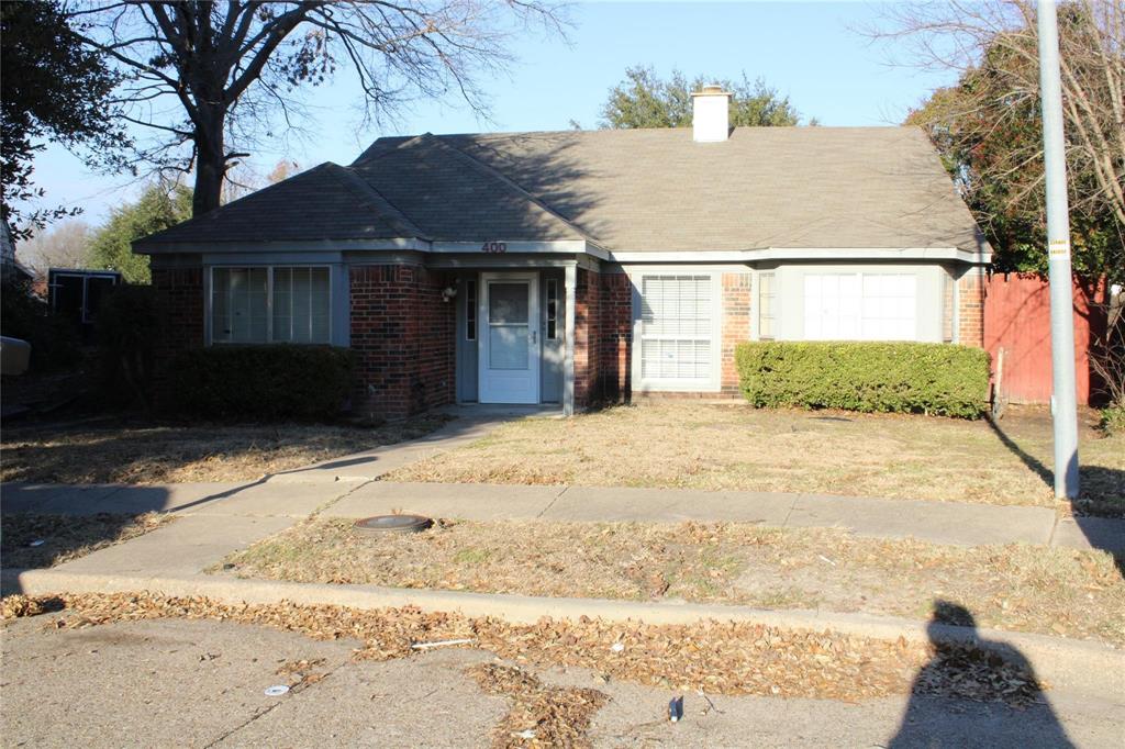 400 Picketts Drive Property Photo