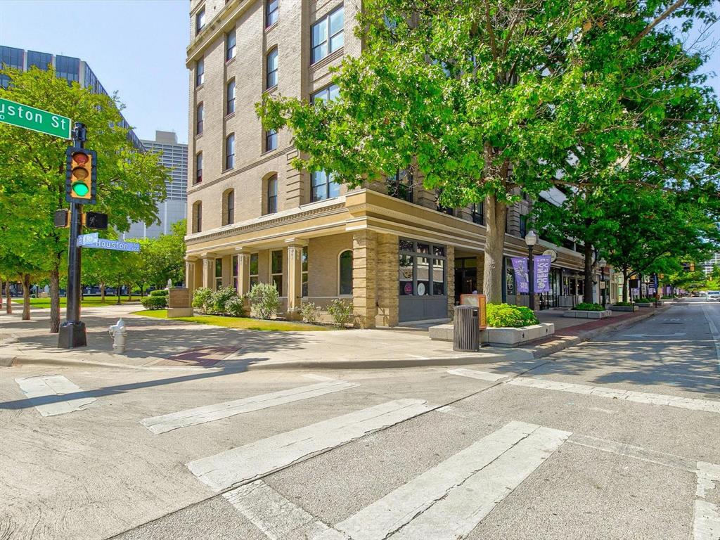 76102 Real Estate Listings Main Image