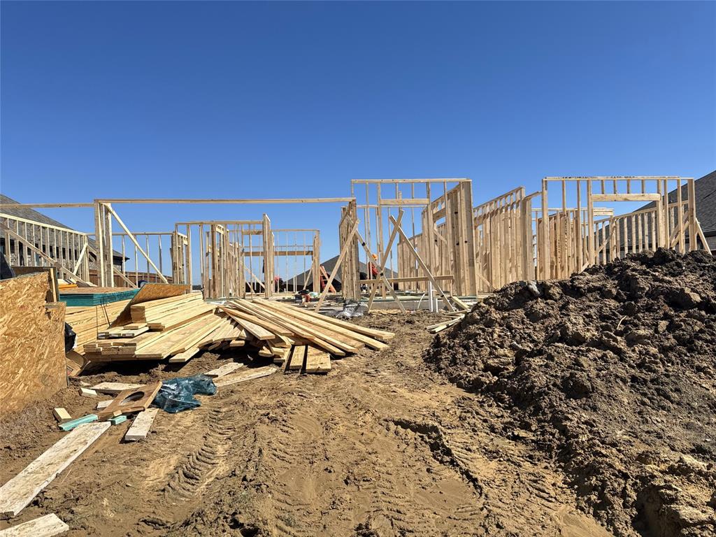 4357 Addison Street Property Photo