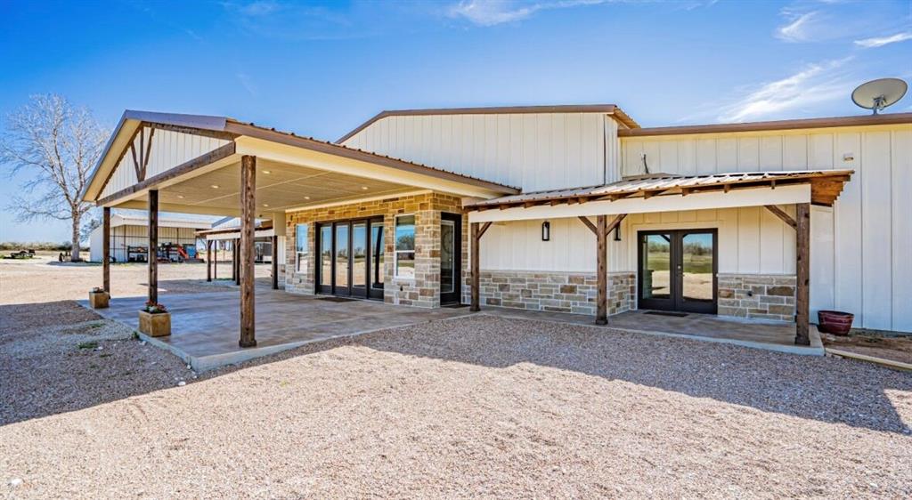 8900 Nix Road Property Photo