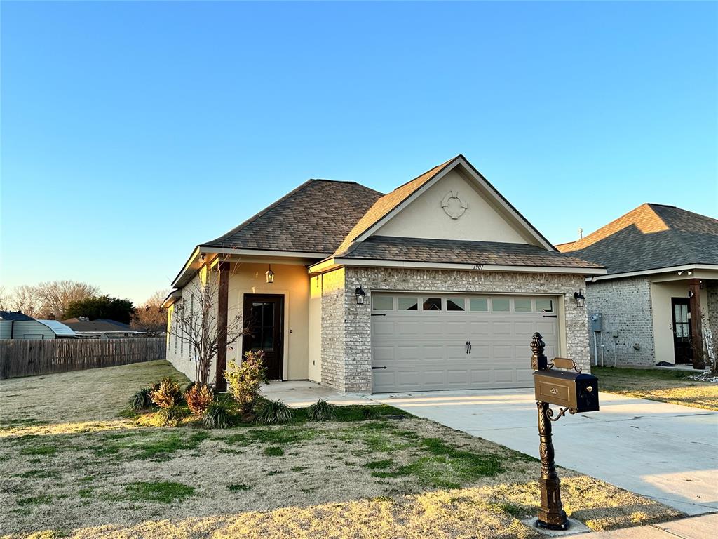 1907 Valdemar Place Property Photo