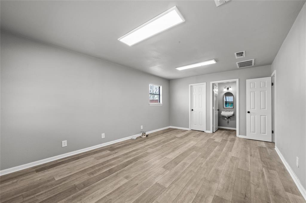 2800 Austin Avenue A Property Photo 7