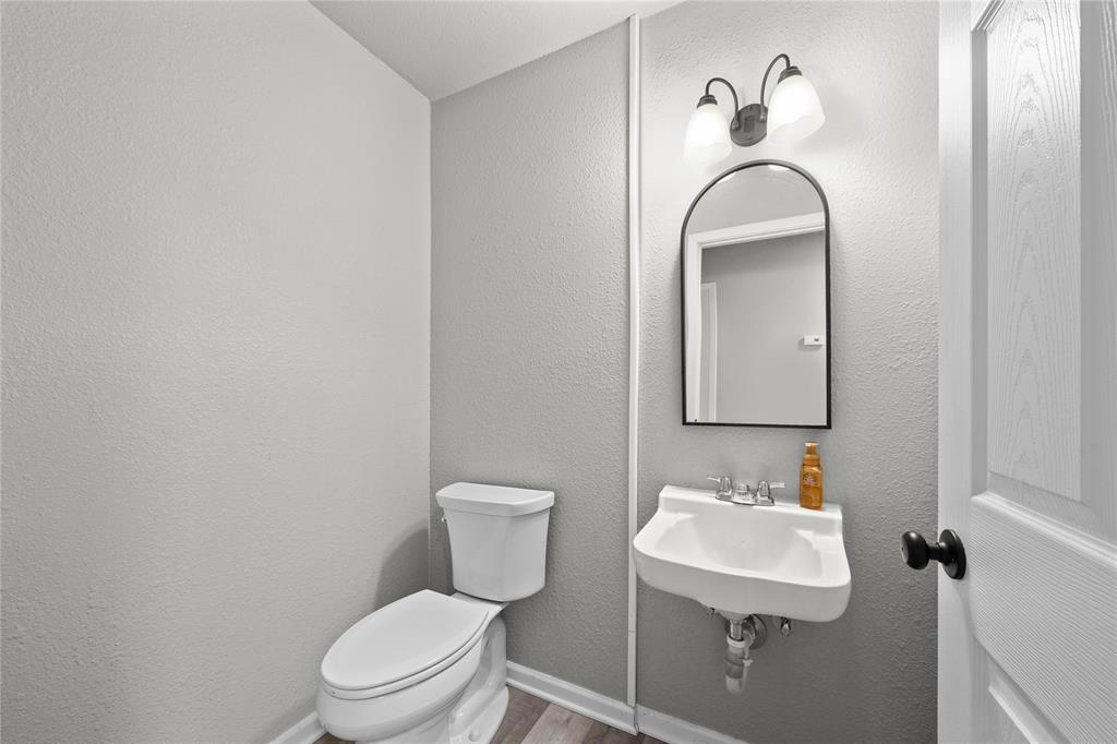 2800 Austin Avenue A Property Photo 16