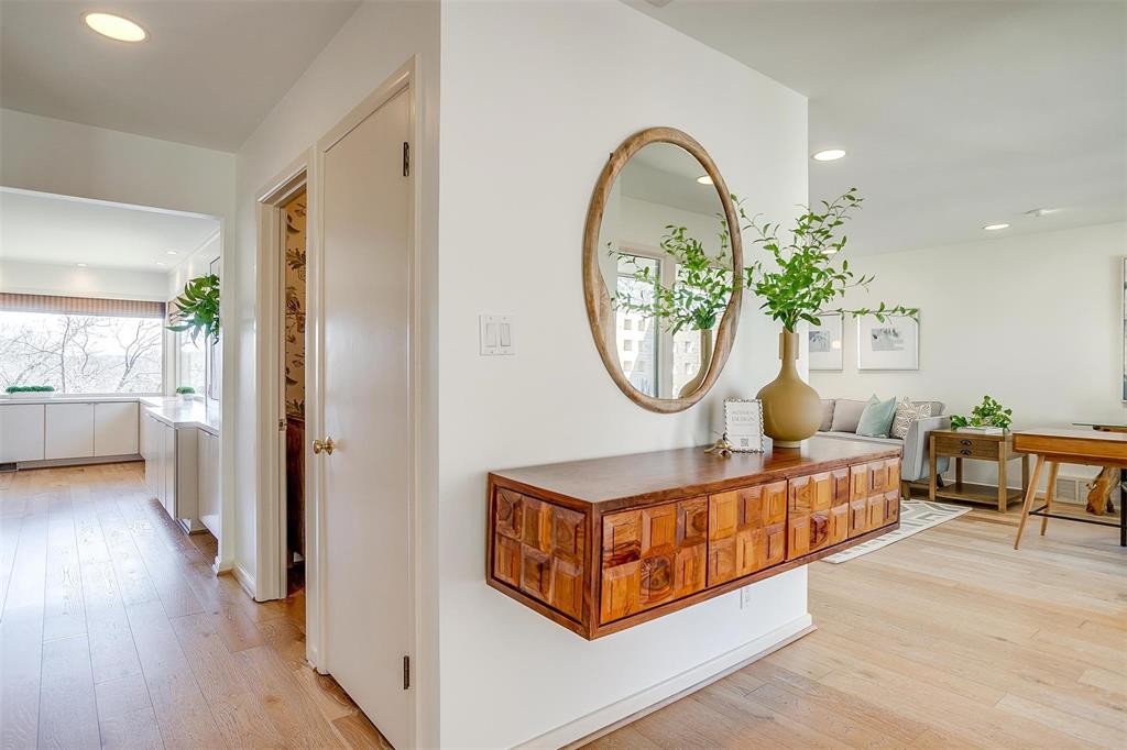 3725 Autumn Drive Property Photo 4