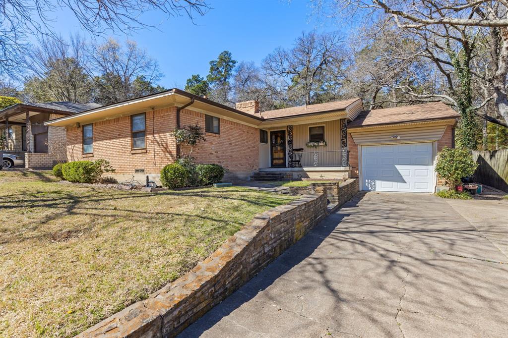 2407 Santa Cruz Drive Property Photo