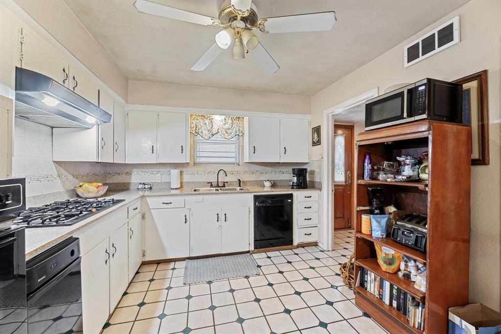 2407 Santa Cruz Drive Property Photo 11