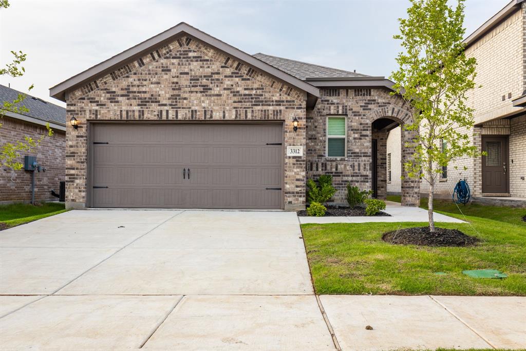 3312 Dahlia Drive Property Photo