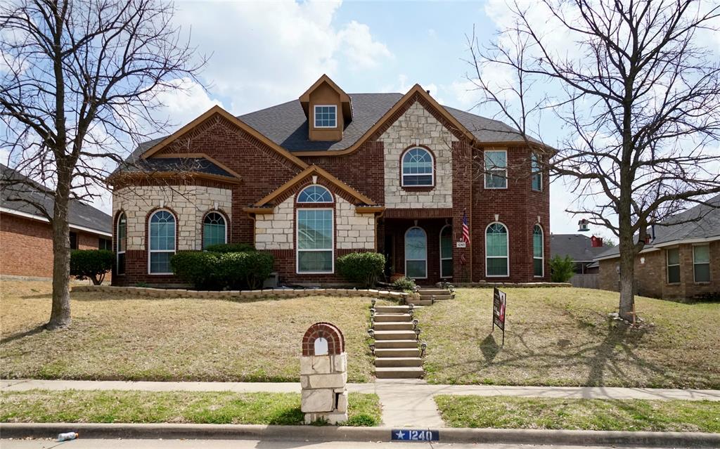 1240 Kensington Drive