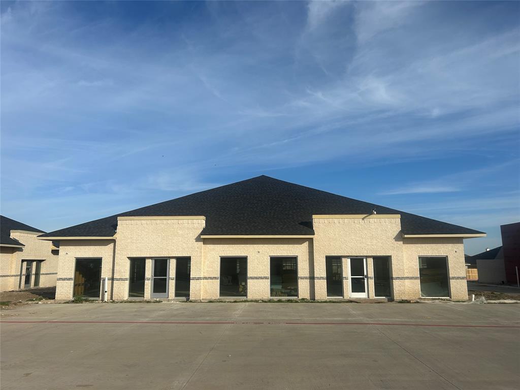 1009 E Fm 1187 Property Photo