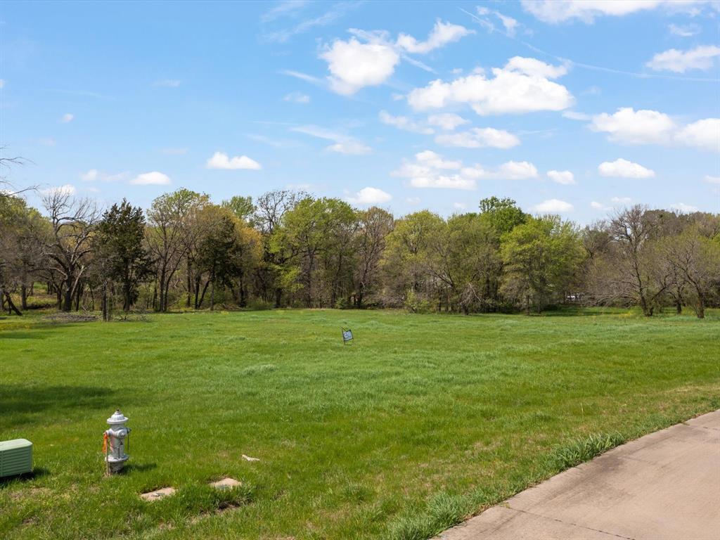 2372 Mystic Shore Drive Property Photo 9