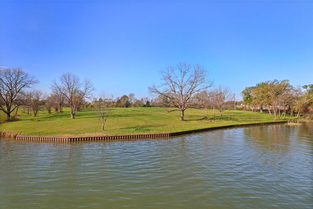 Lot 2-r Moonlight Point Property Photo