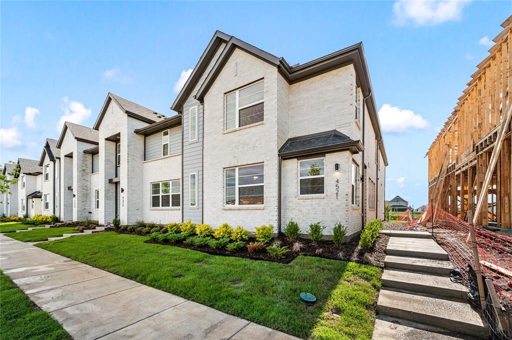 4521 Lamplights Drive Property Photo