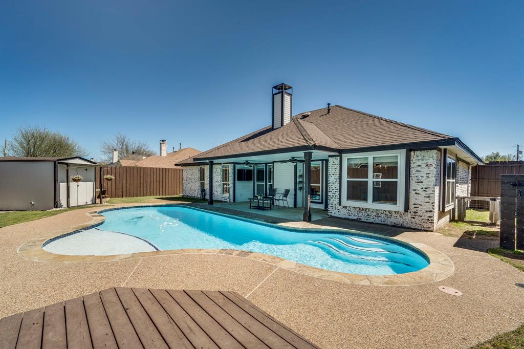 305 Modene Avenue Property Photo