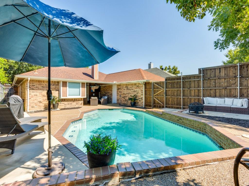 5107 Lee Hutson Lane Property Photo