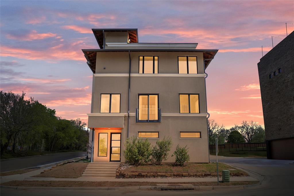 2500 Galvez Avenue Property Photo