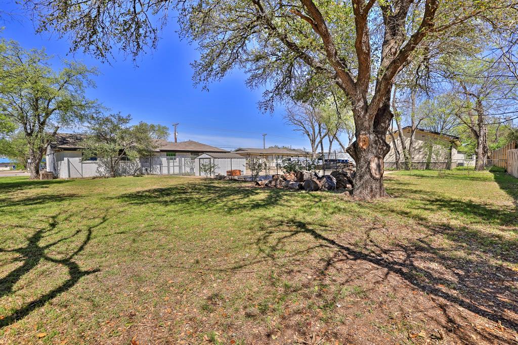 7240 Glenview Drive Property Photo 21