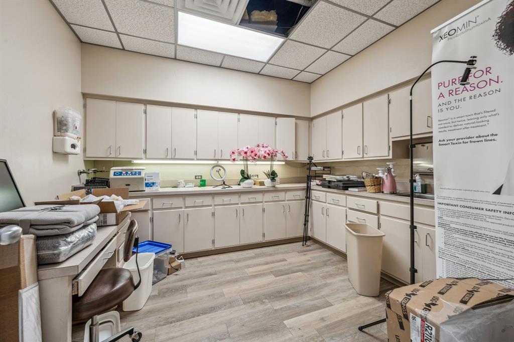 195 River North Boulevard Property Photo 21