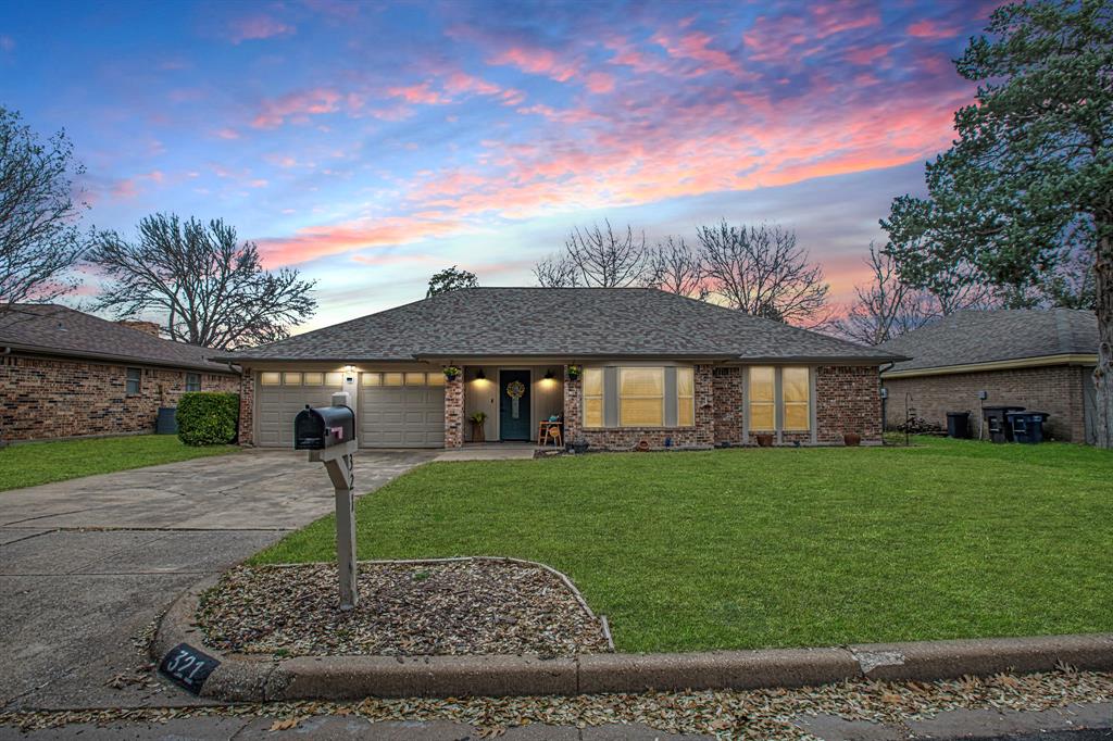 321 Goldfinch Drive Property Photo