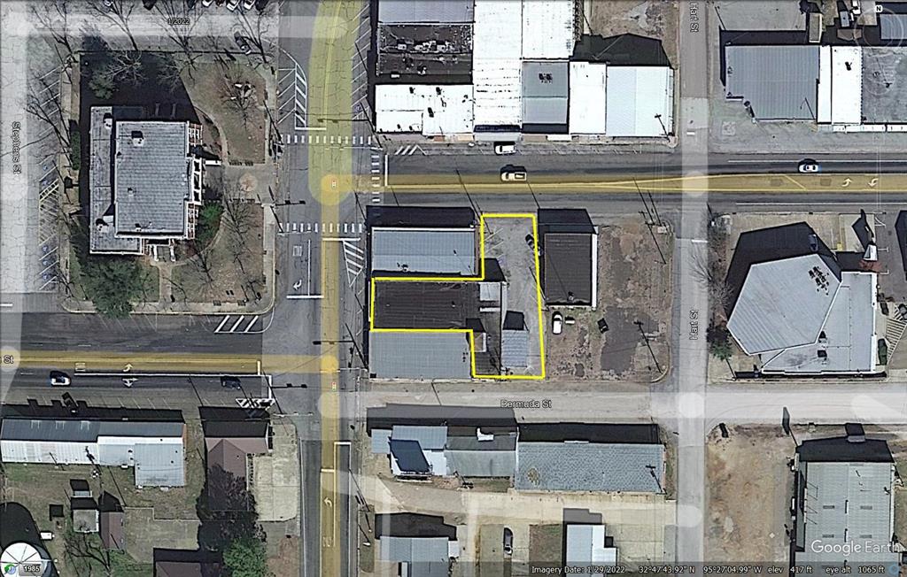 105 S Main Street Property Photo 4