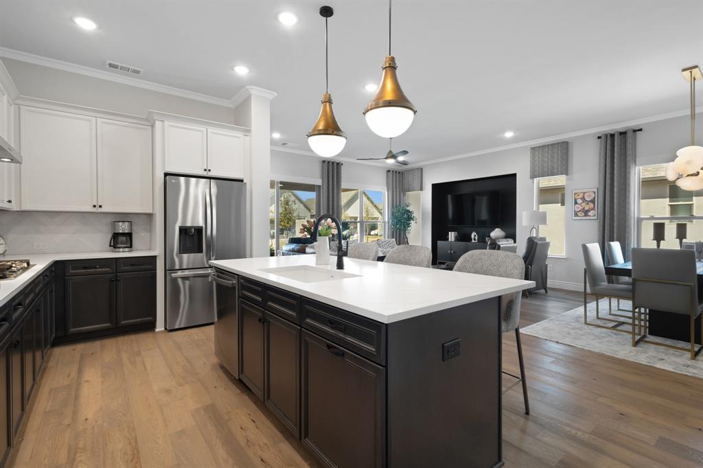 Real Estate Main Image