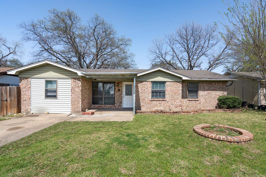 1533 Meadowcrest Drive Property Photo
