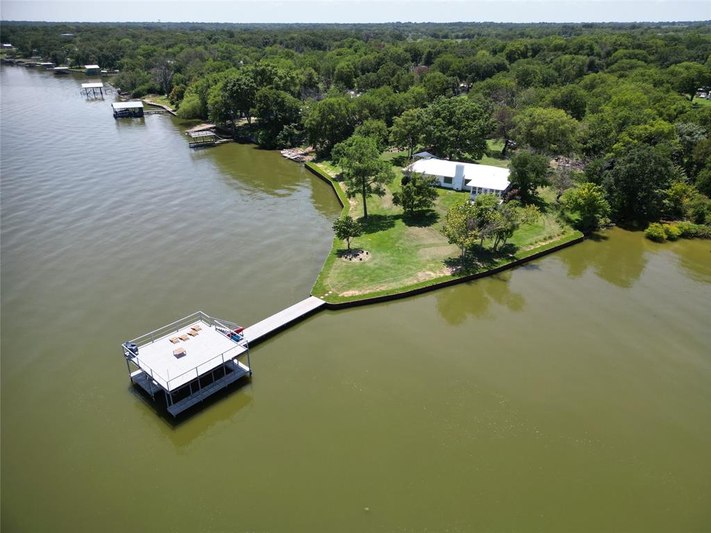 8731 Lakeshore Drive Property Photo