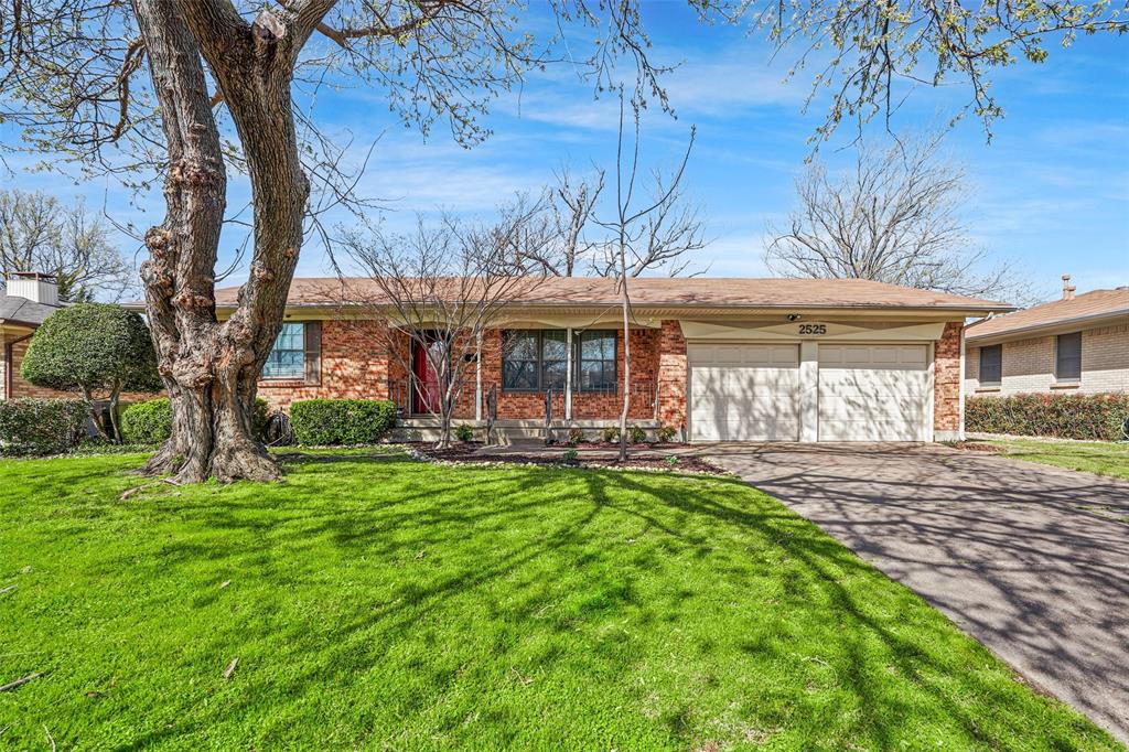 2525 Ridgecrest Drive Property Photo