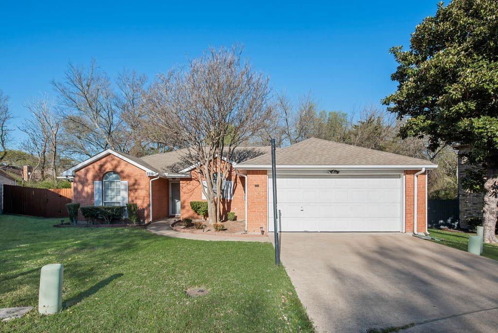 700 Ashbrook Drive Property Photo