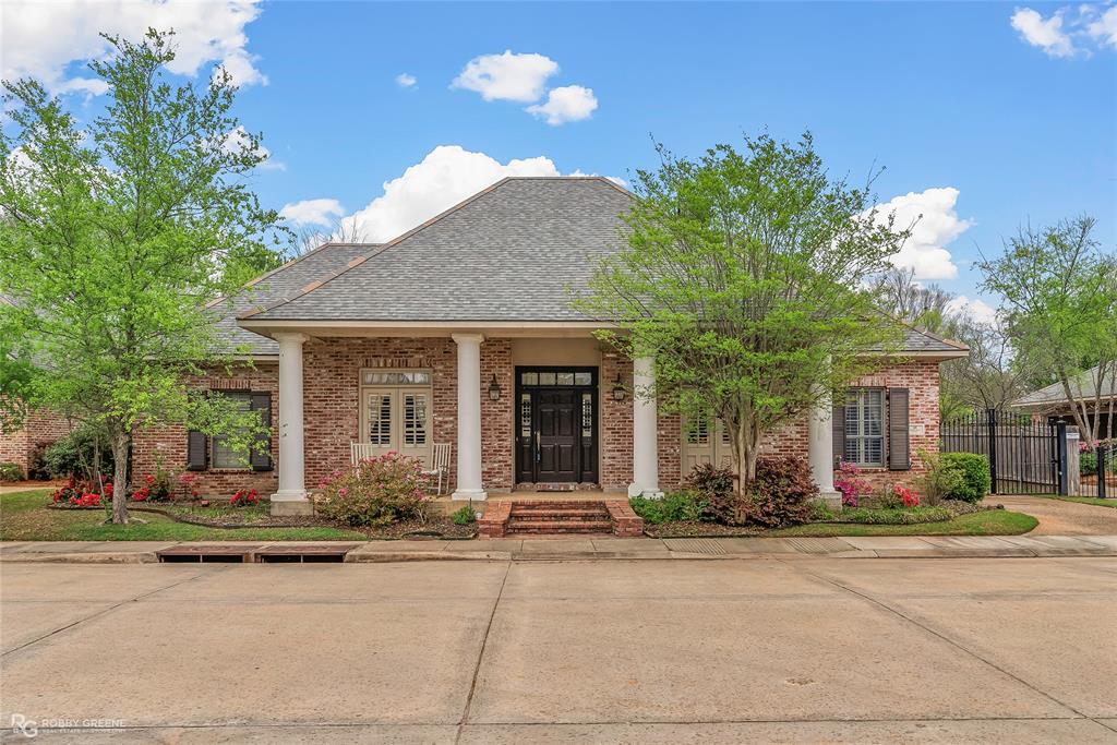 6121 Fern Avenue Property Photo