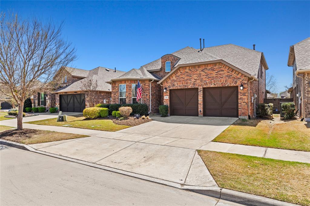 864 Field Crossing Property Photo 2