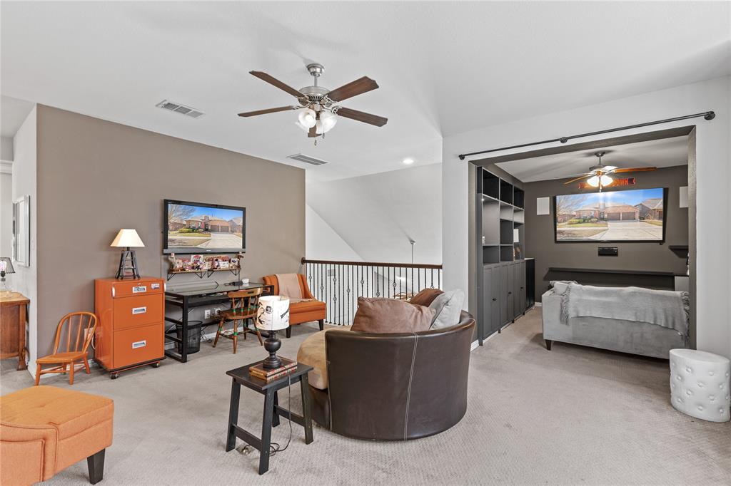 864 Field Crossing Property Photo 26
