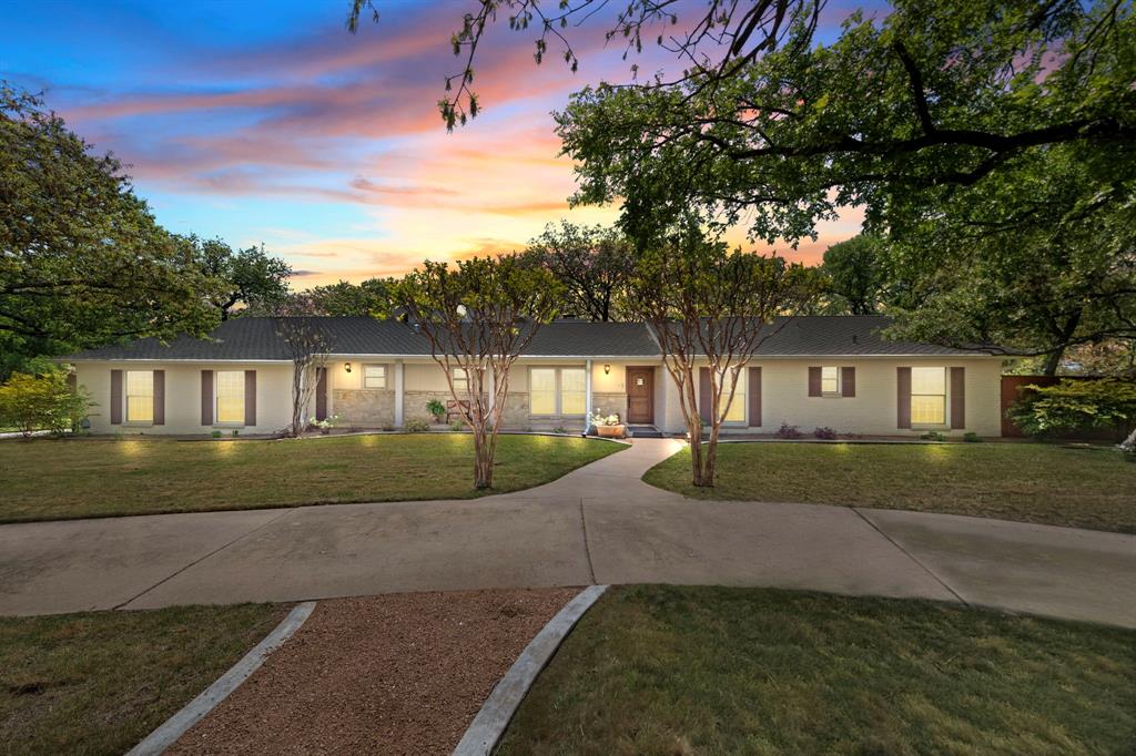 3620 Sunset Lane Property Photo 1