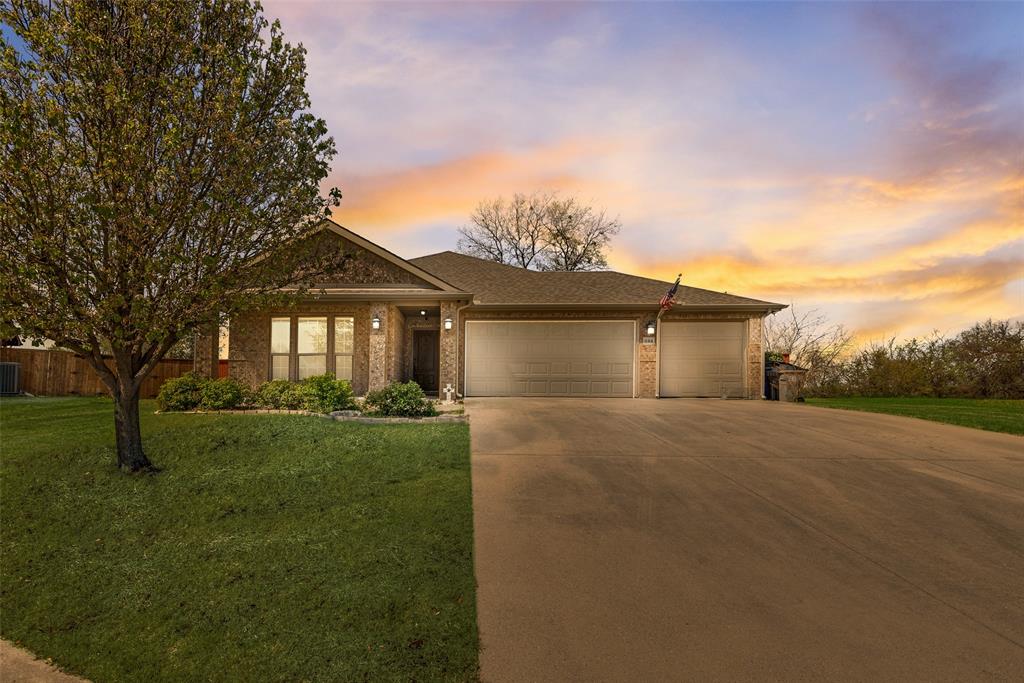 994 Austin Lane Property Photo 1