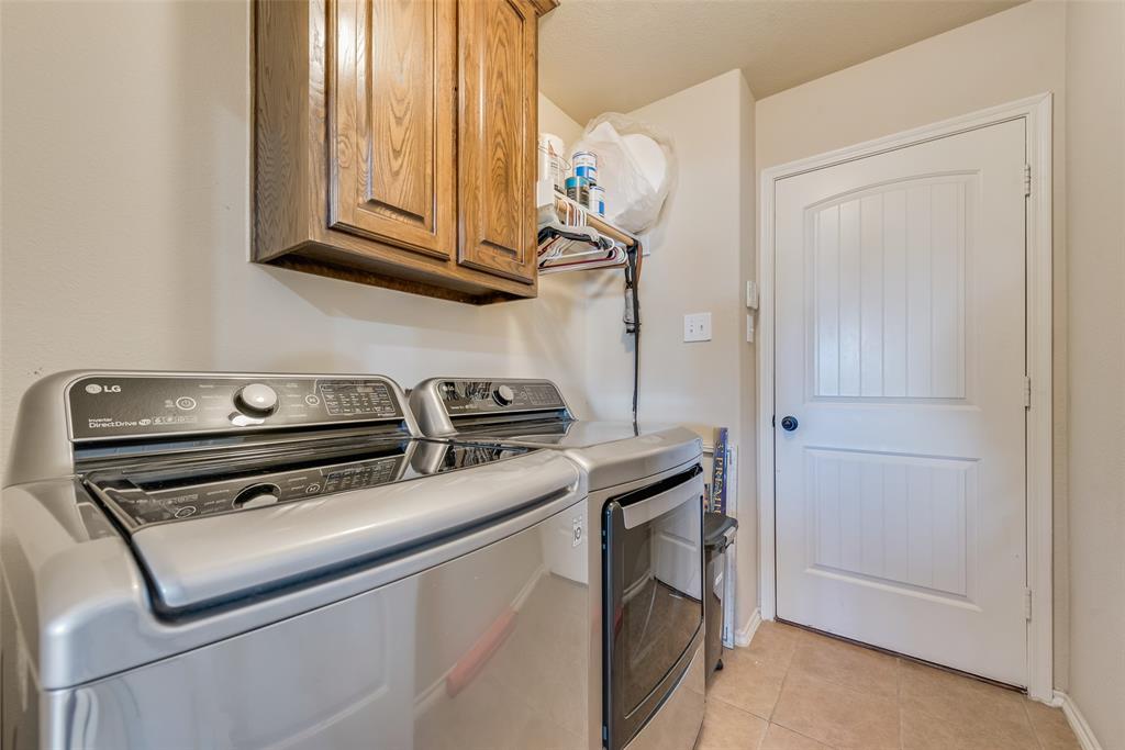994 Austin Lane Property Photo 17
