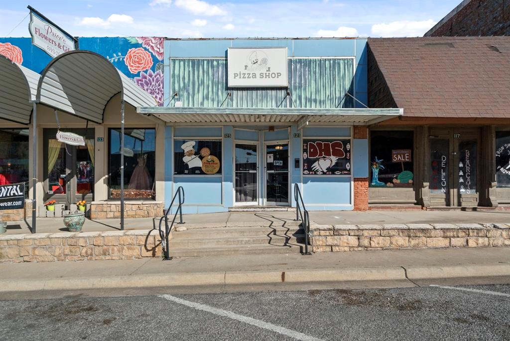 125 N Texas Street Property Photo