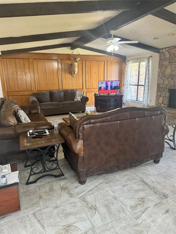 901 Freestone Court Property Photo 4