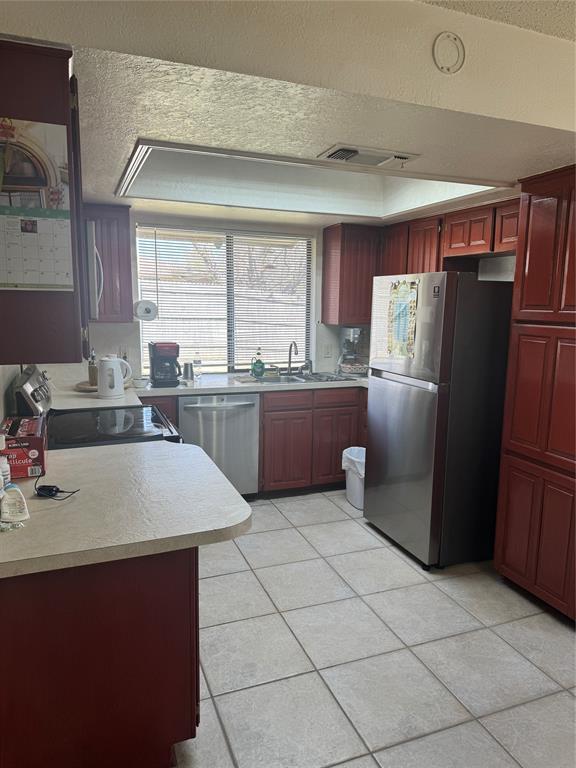 901 Freestone Court Property Photo 6