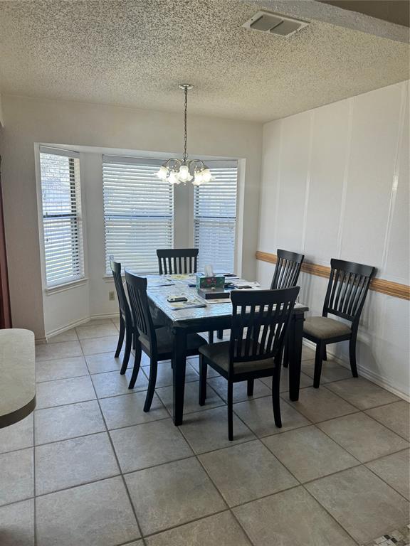 901 Freestone Court Property Photo 7