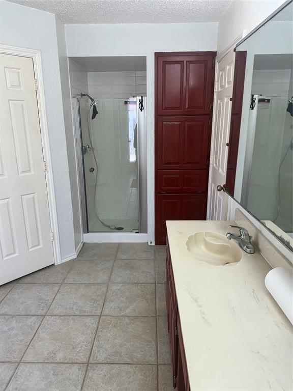 901 Freestone Court Property Photo 11