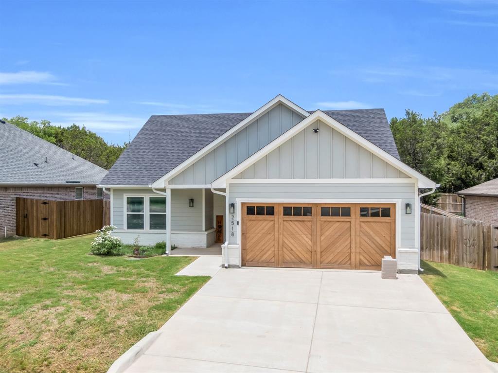 2518 Hillcrest Drive Property Photo