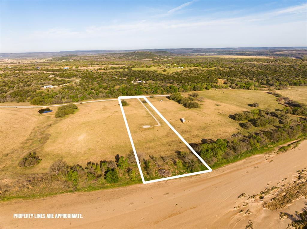 138 RIVER SHOALS Road Property Photo 1