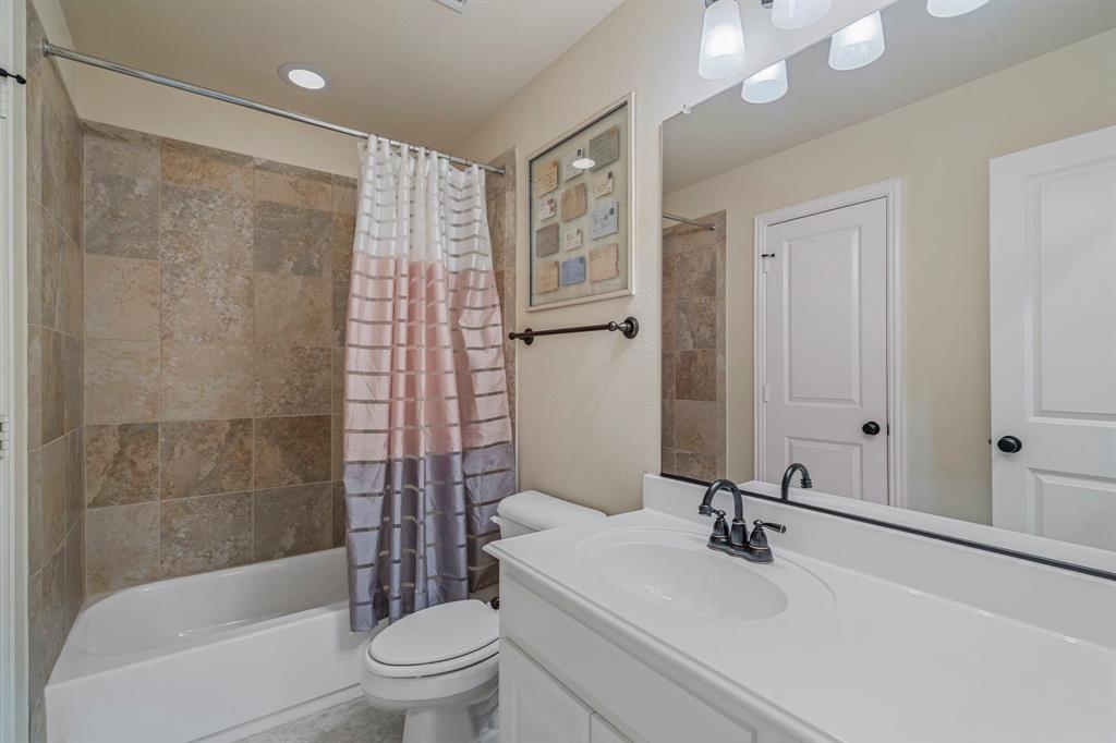 2220 Emerson Lane Property Photo 34