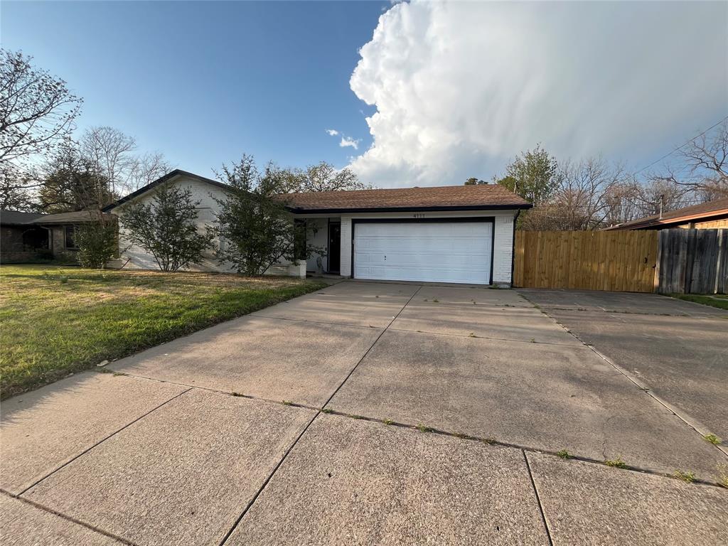 4111 Pyracantha Drive Property Photo