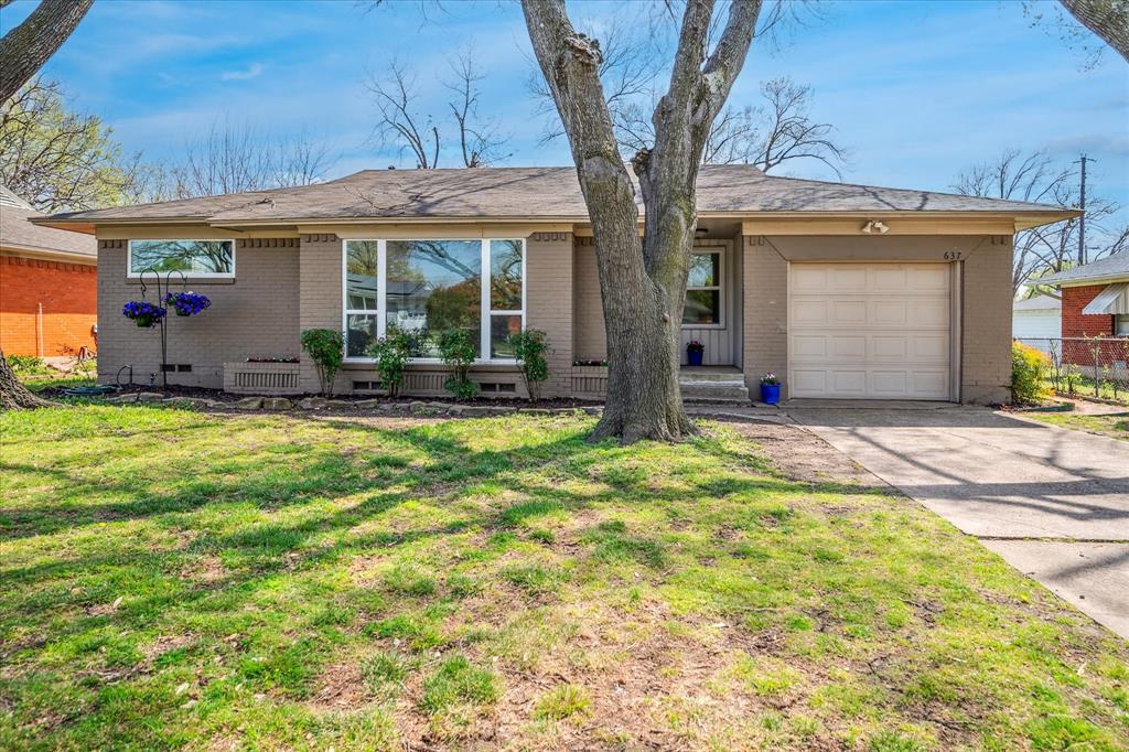 637 Scottsdale Drive Property Photo