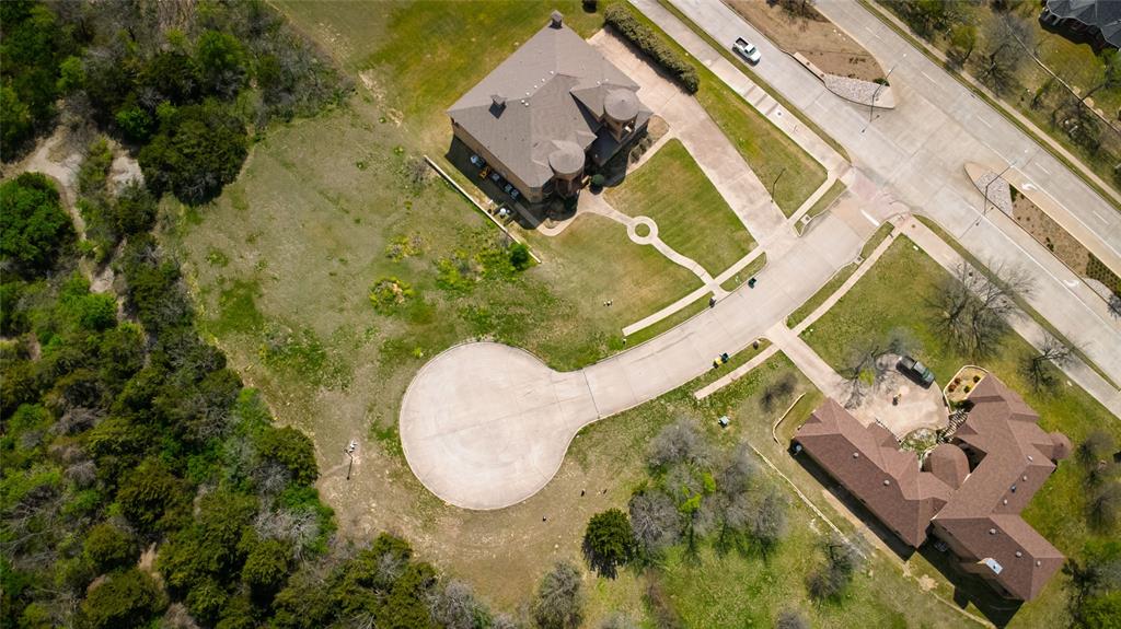 2406 Lookout Court Property Photo 1